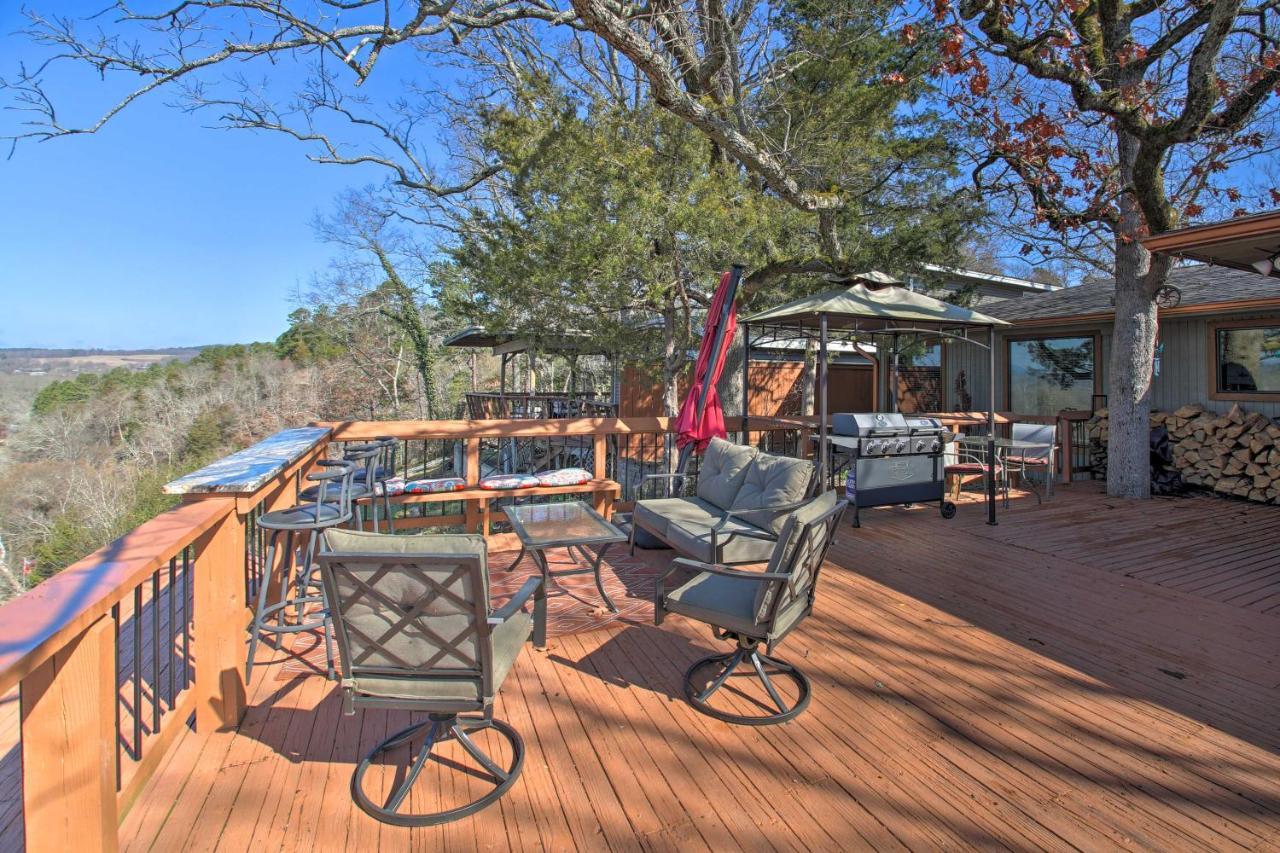 Villa Hot Springs Waterfront Escape With Hot Tub! Esterno foto
